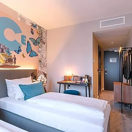 Hotel Plaza 3*